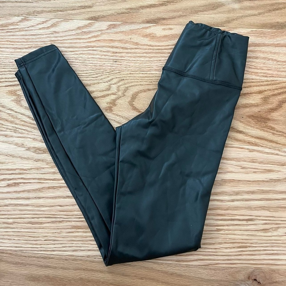 Faux leather legging